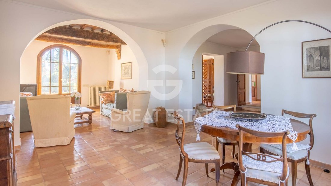Estate in Castiglione del Lago, Umbria, Italy 2 - 15498451