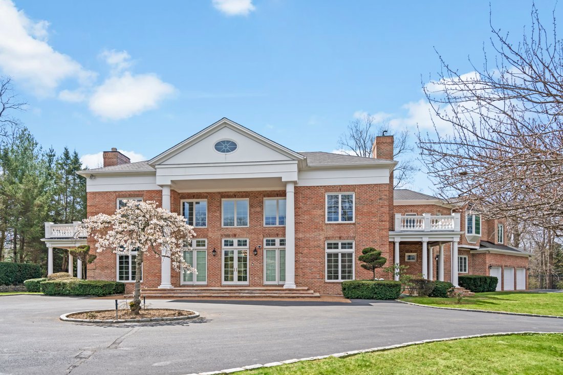 House in Port Washington, New York, United States 3 - 15496339