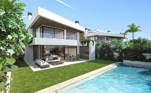 Villa in Puerto Banus, Marbella, Spain 1