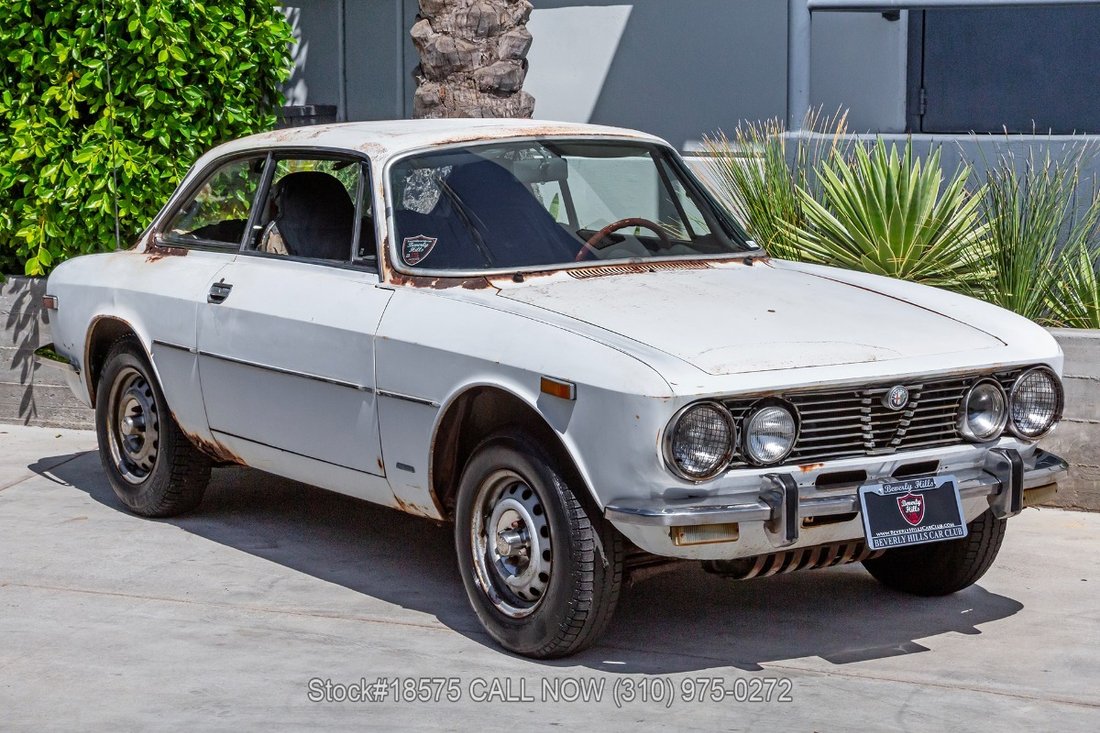 Alfa Romeo GTV 2000 in Los Angeles, CA 1 - 15497705