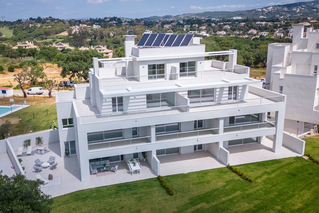 Apartment in Sotogrande, San Roque, Andalusia 3 - 14594033
