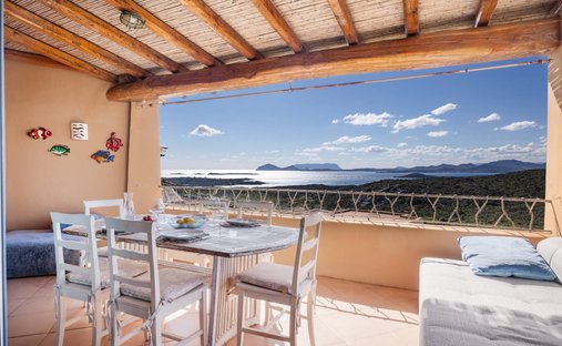 Apartamento en Abbiadori, Cerdeña, Italia 1