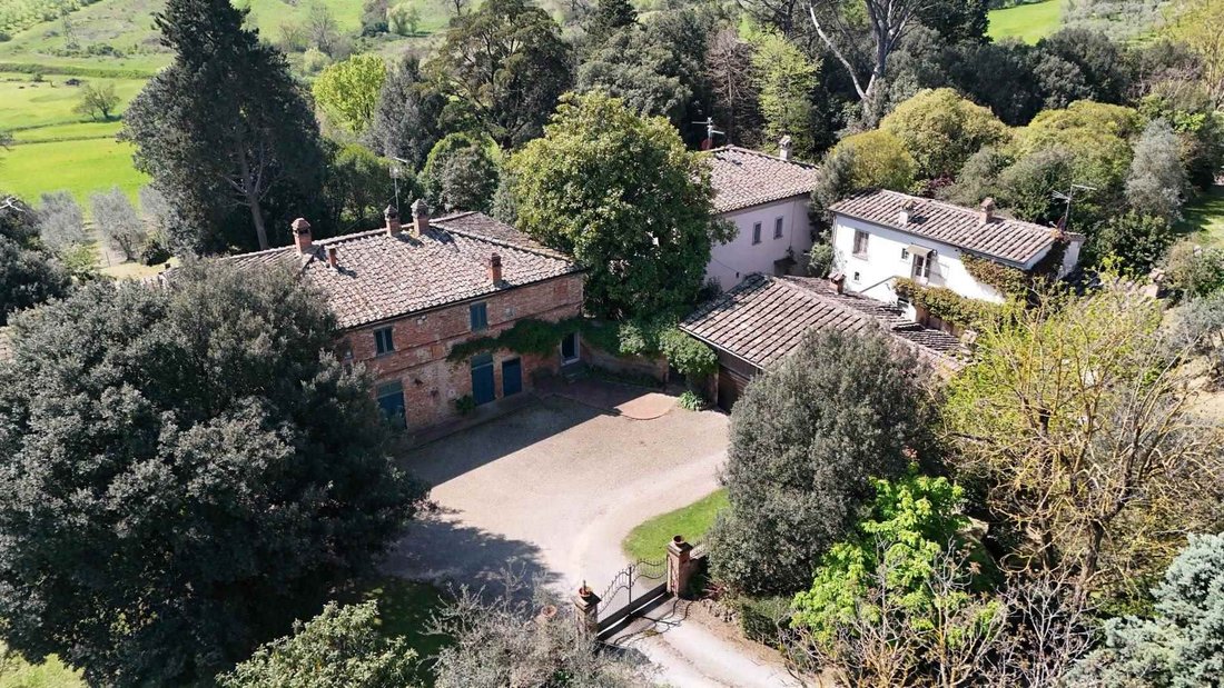 Casa de Campo en Foiano della Chiana, Toscana, Italia 1 - 15499170