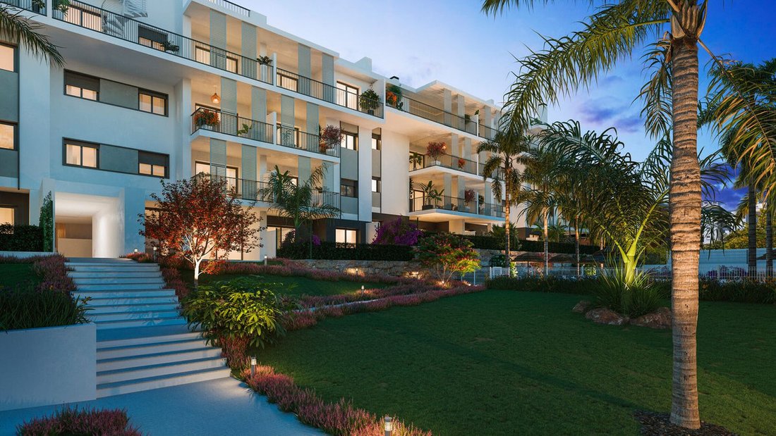 Penthouse in Estepona, Andalusia, Spain 2 - 13820468