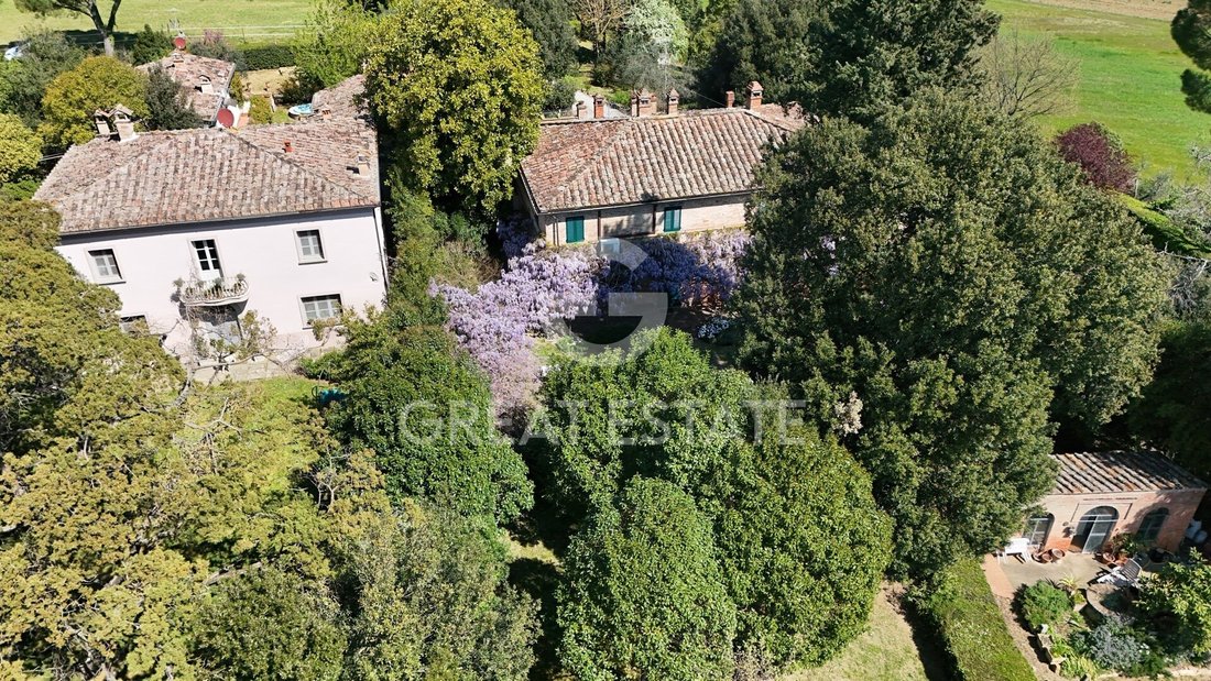 Estate in Foiano della Chiana, Tuscany, Italy 4 - 15498461