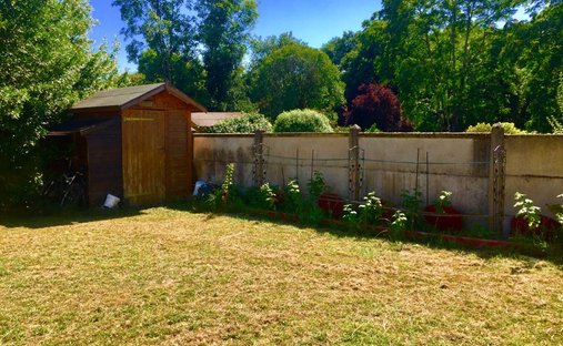 Land in Jean Moulin, Le Bouscat, France 1