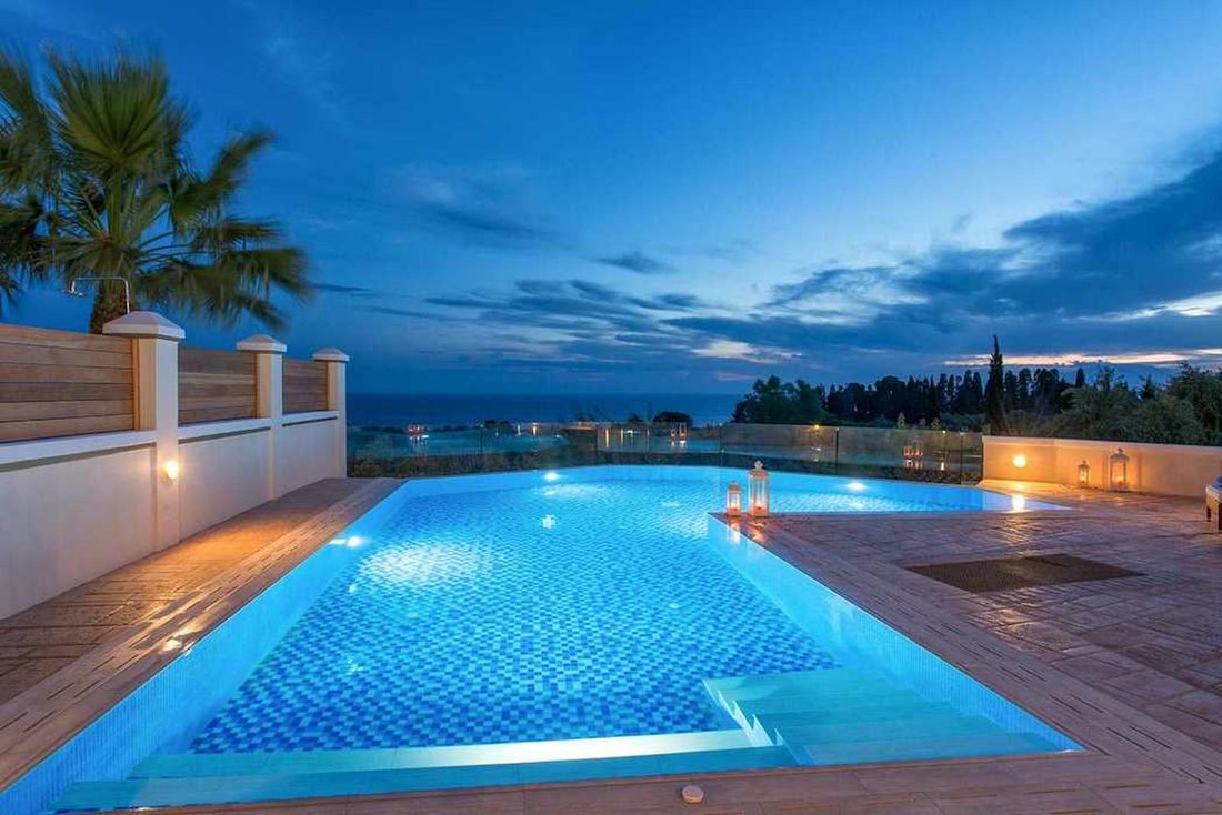 Villa in Municipal Commune of Zakynthos, Peloponnese, Western Greece and the Ionian, Greece 2 - 15500883