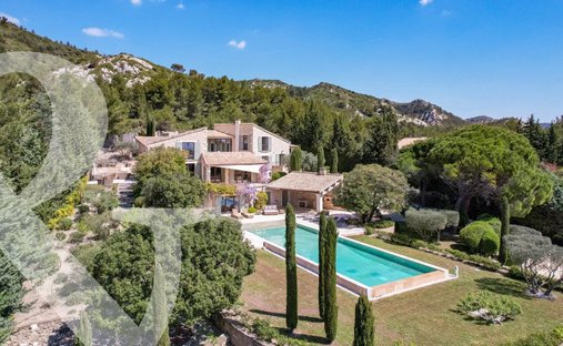 House in Les Baux-de-Provence, Provence-Alpes-Côte d'Azur, France 1