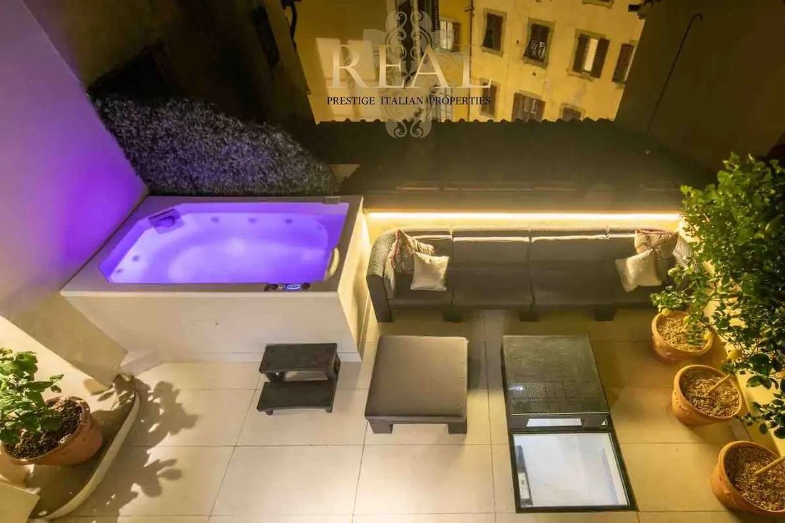 Apartment in Center, Florence, Tuscany 2 - 15215906