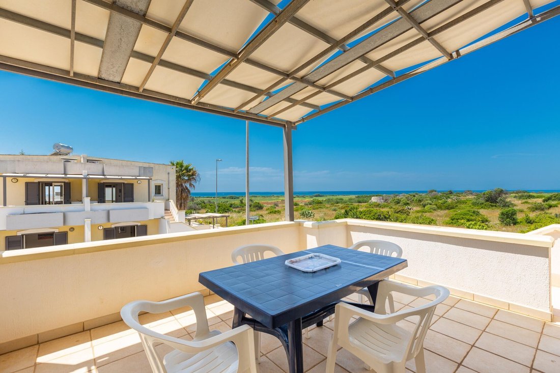 Apartamento en Salve, Apulia, Italia 1 - 15115502
