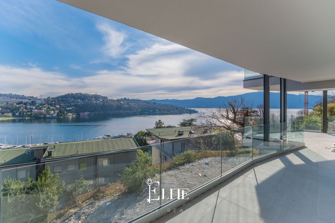 Apartment in Laveno-Mombello, Lombardy, Italy 2 - 15501228