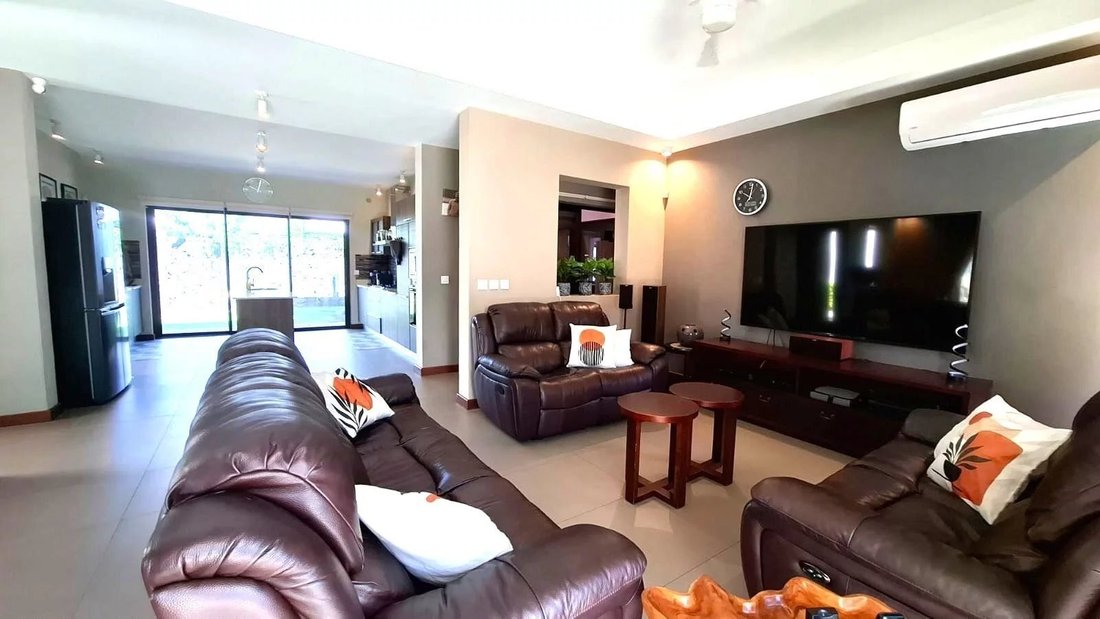 Villa in Grand Baie, Rivière du Rempart District, Mauritius 4 - 15504490