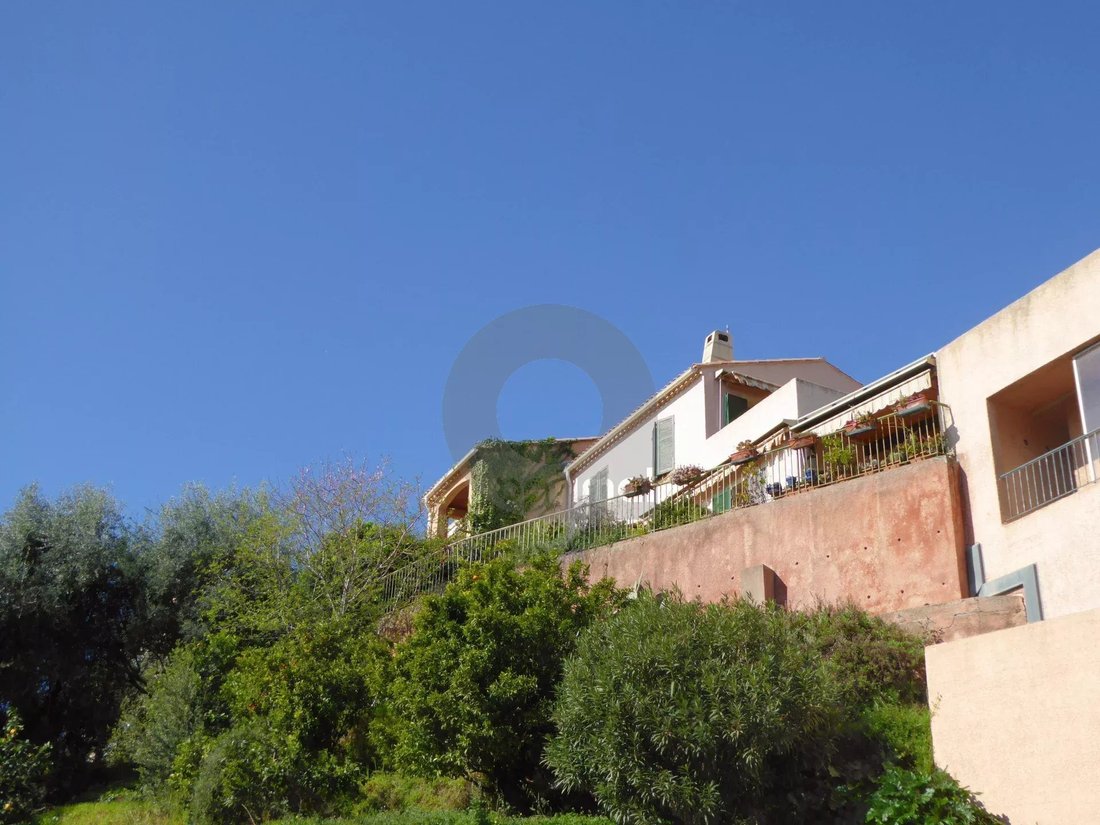 House in Menton, Provence-Alpes-Côte d'Azur, France 1 - 15502600