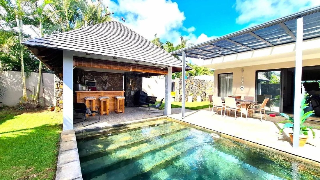 Villa in Grand Baie, Rivière du Rempart District, Mauritius 2 - 15504490