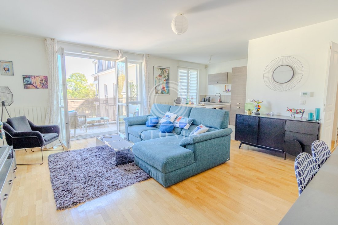 Apartment in Le Port-Marly, Ile-de-France, France 1 - 15506183