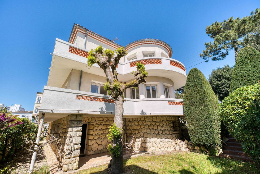 House in Zone Industrielle et Commerciale, Royan, France 1 - 15505639