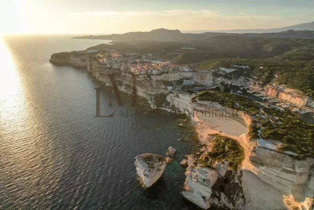 Villa in Bonifacio / Bunifaziu, Corsica, France 2 - 15501132