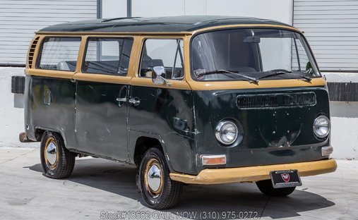 Volkswagen Type 2 Bus in Los angeles, ca 1