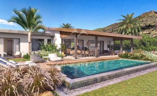 Villa in Grande Riviere Noire, Rivière Noire District, Mauritius 1