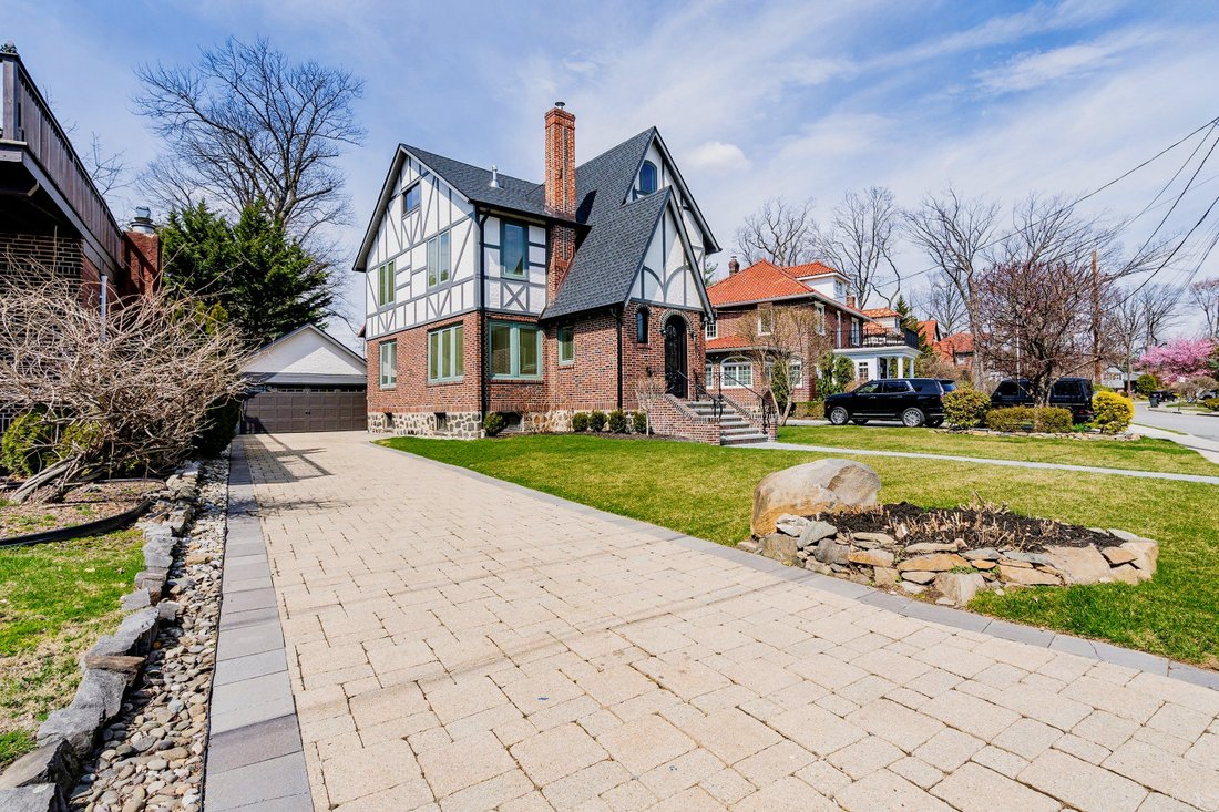House in Fort Lee, New Jersey, United States 2 - 15505450