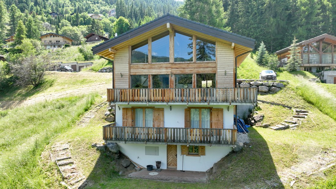 Chalet in Riddes, Wallis, Schweiz 1 - 14668575