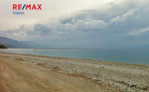 Land in Akratas, Peloponnese, Western Greece and the Ionian, Griechenland 1