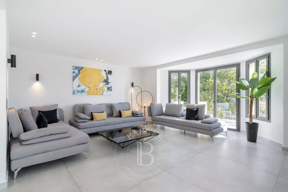 Villa in Cannes, Provence-Alpes-Côte d'Azur, France 5 - 15501773