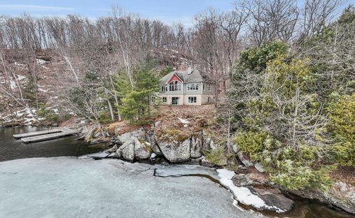 House in Baysville, Ontario, Canada 1