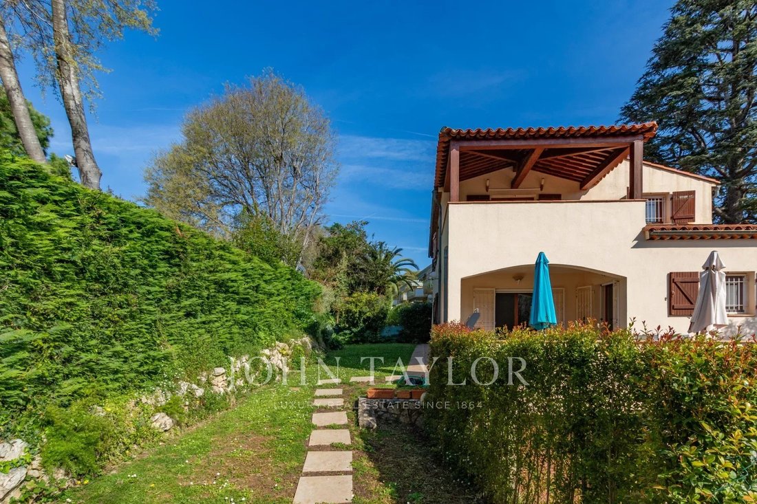 Villa in Ponteil, Antibes, France 3 - 15504486