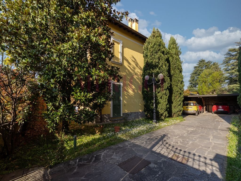 Villa in Center, Vimercate, Lombardy 5 - 15504142