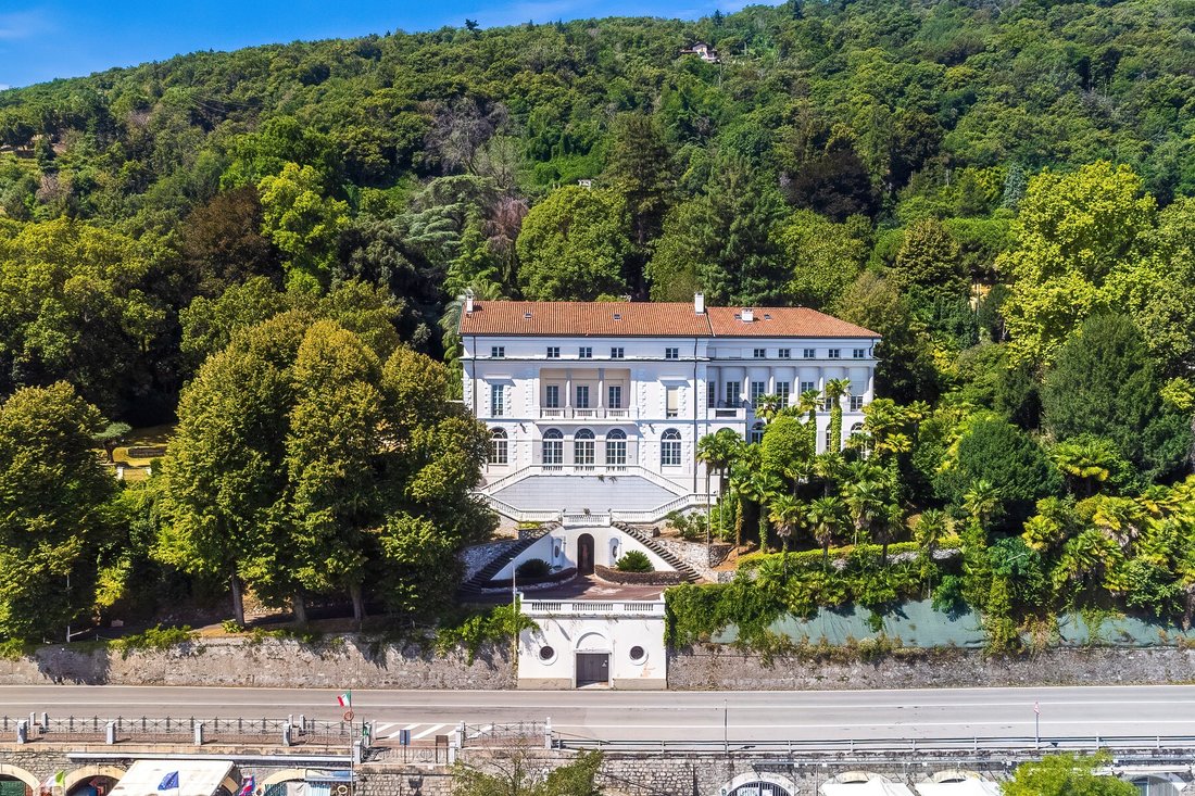 Casa en Belgirate, Piamonte, Italia 1 - 14505081