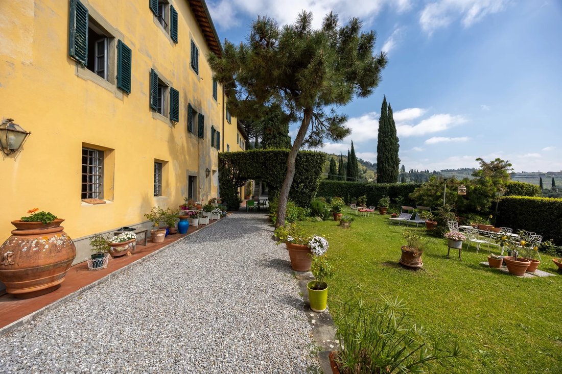 Villa in Casina Rossa - Zona Nord, Montecatini Terme, Tuscany 1 - 15501786