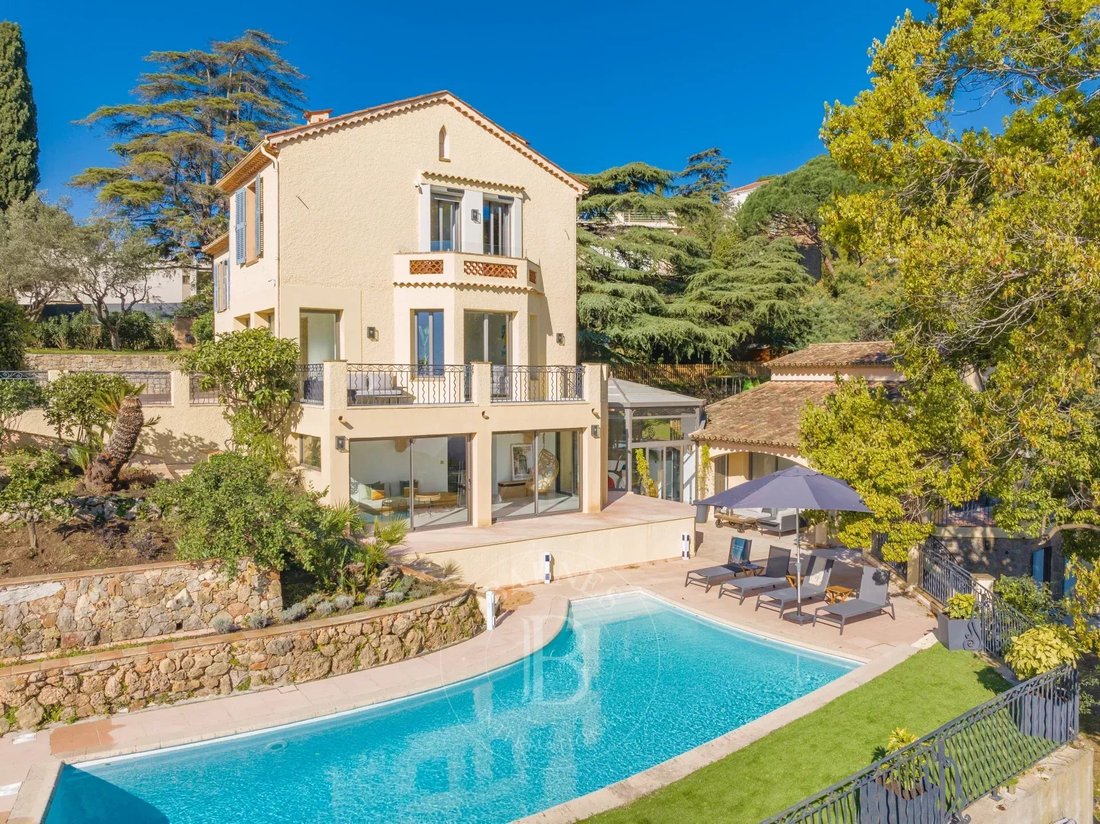 Villa in Cannes, Provence-Alpes-Côte d'Azur, France 4 - 15501773
