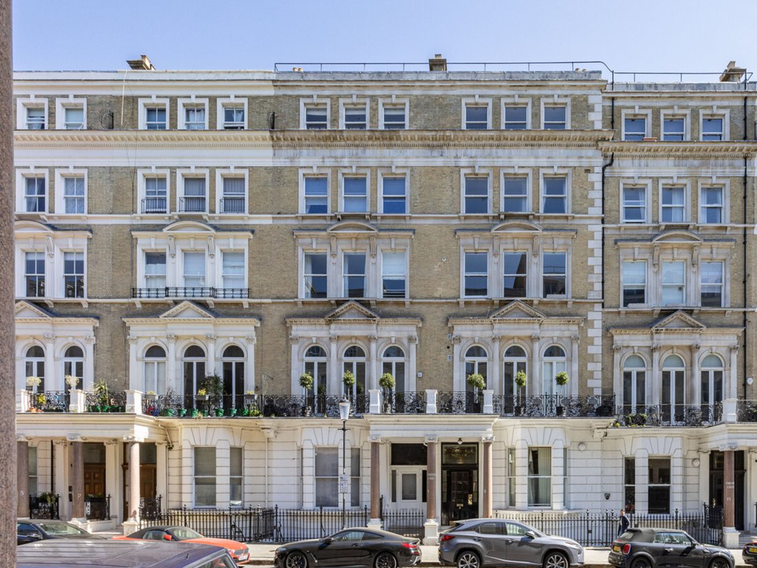 Apartment in Campden Hill, Kensington And Chelsea, England 2 - 15501563