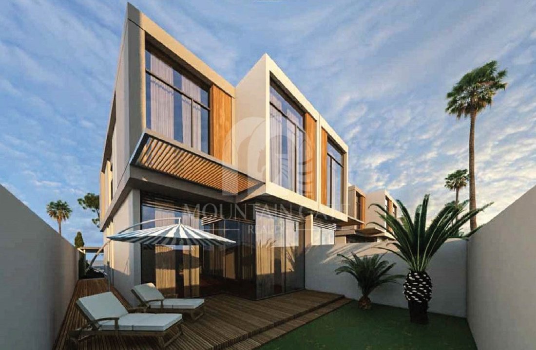 Villa in Sharjah, United Arab Emirates 1 - 15504393