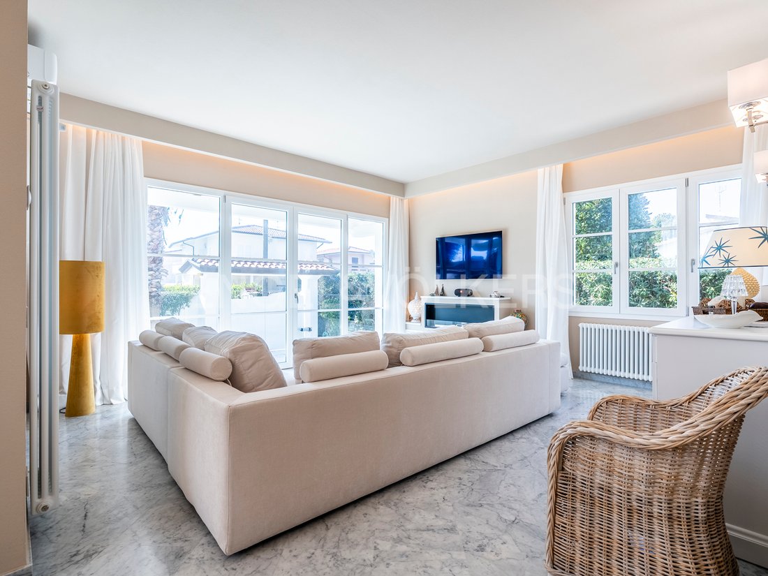 Villa in Fiumetto, Pietrasanta, Italy 3 - 15507586