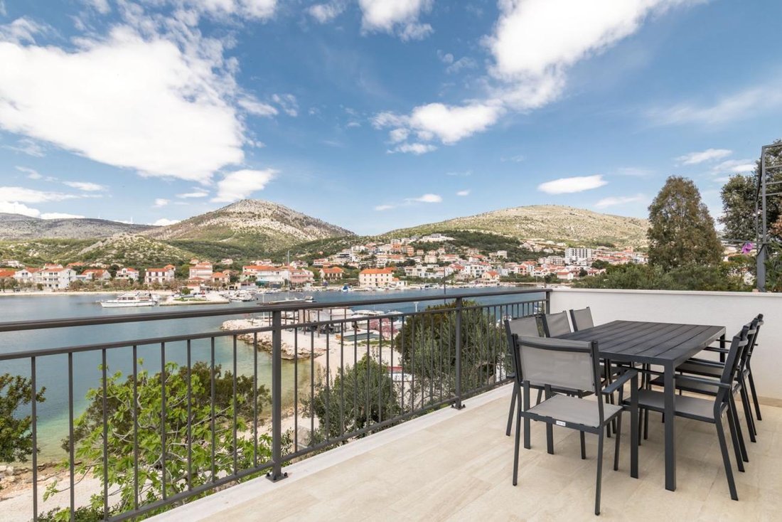 Villa in Trogir, Split-Dalmatia County, Croatia 4 - 13882445