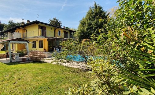 Villa à Manerba del Garda, Lombardie, Italie 1