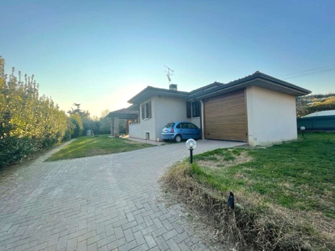 Villa in Historic Center, Padenghe sul Garda, Lombardy 4 - 15507956