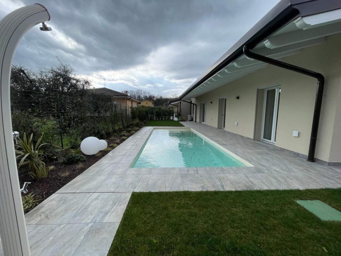 Villa in Historic Center, Padenghe sul Garda, Lombardy 3 - 15507888