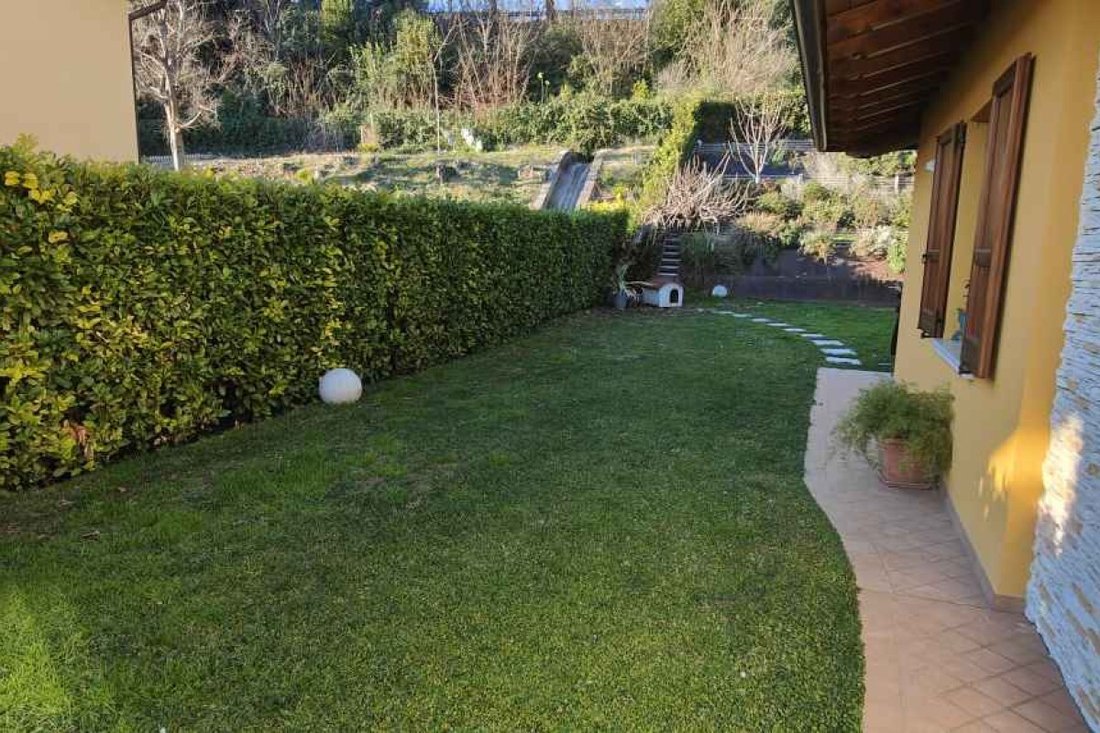 Villa in Salo, Lombardy, Italy 4 - 15508125