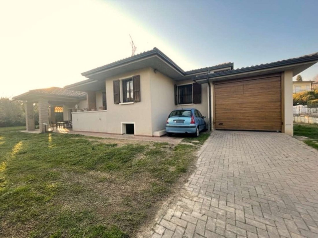 Villa in Historic Center, Padenghe sul Garda, Lombardy 3 - 15507956