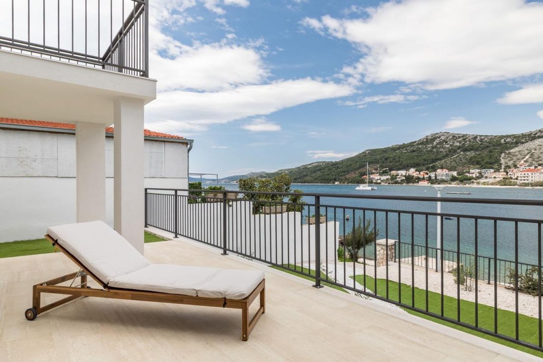 Villa in Trogir, Split-Dalmatia County, Croatia 3 - 13882445