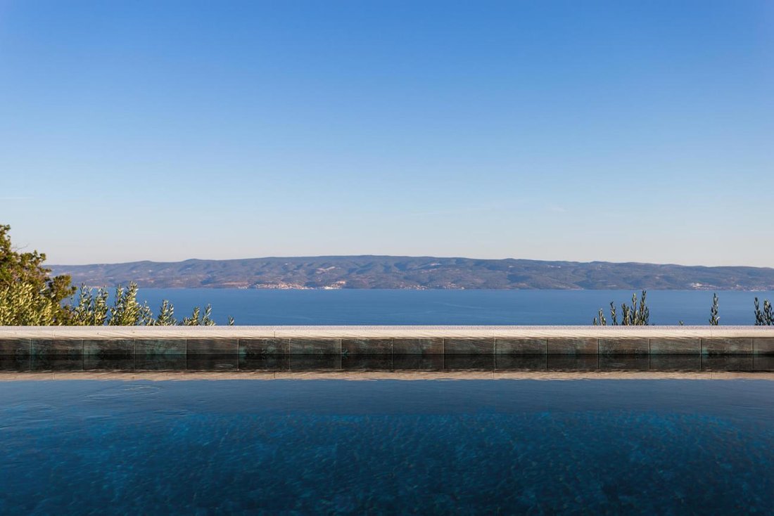 Villa in Jesenice, Split-Dalmatia County, Croatia 2 - 15494398
