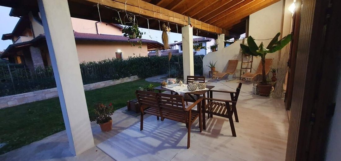 Villa in Raffa, Lombardy, Italy 2 - 15508085
