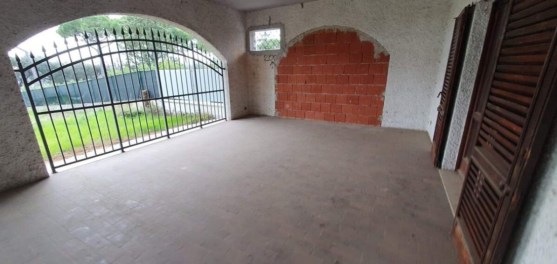 Villa in Historic Center, Padenghe sul Garda, Lombardy 3 - 15507954