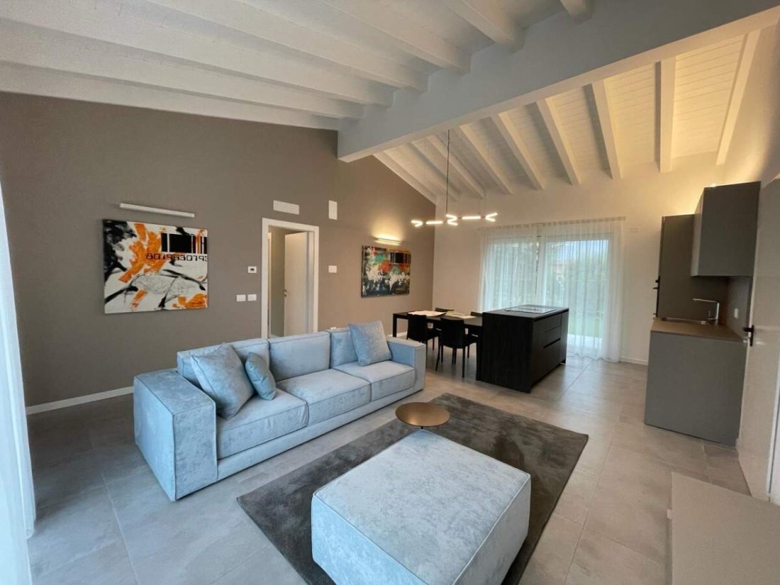 Villa in Historic Center, Padenghe sul Garda, Lombardy 1 - 15507888