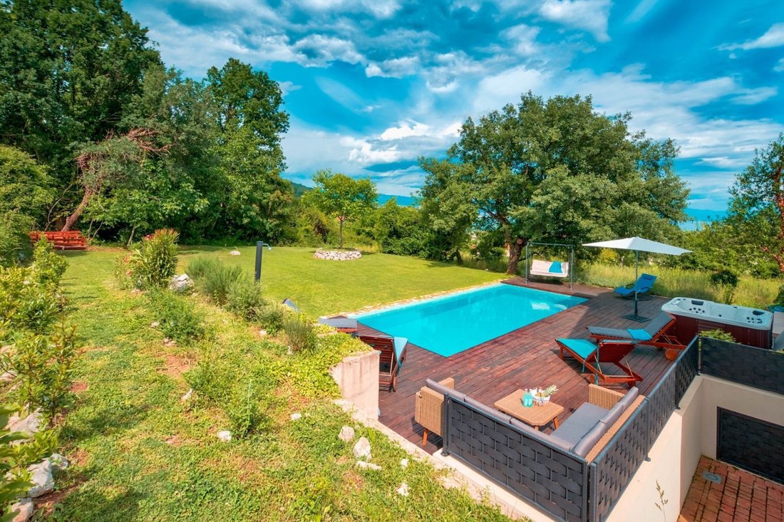 Villa in Grad Opatija, Primorje-Gorski Kotar County, Croatia 1 - 15506895