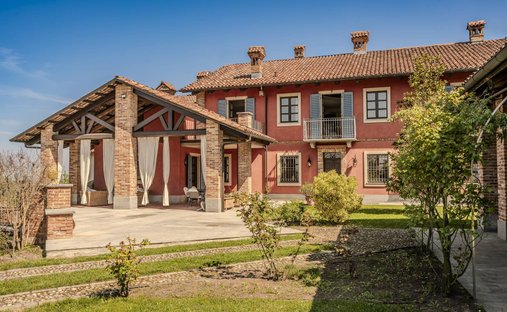Haus in Guarene, Piemont, Italien 1