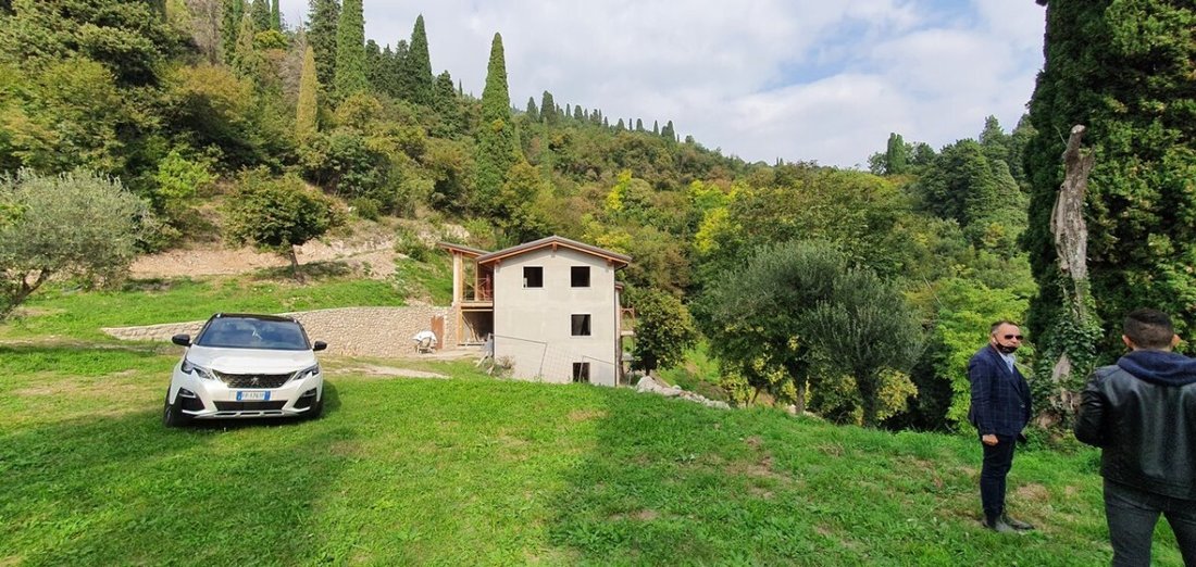 Country House in Salo, Lombardy, Italy 1 - 15507899